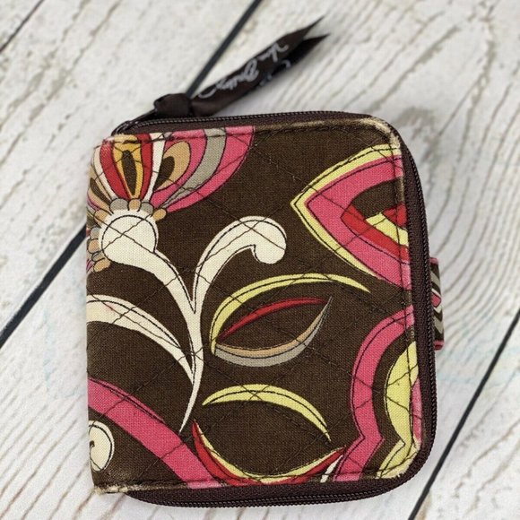 Vera Bradley Bifold Wallet in Puccini - RED/BROWN/YELLOW/WHITE Retired Pattern - Picture 4 of 6